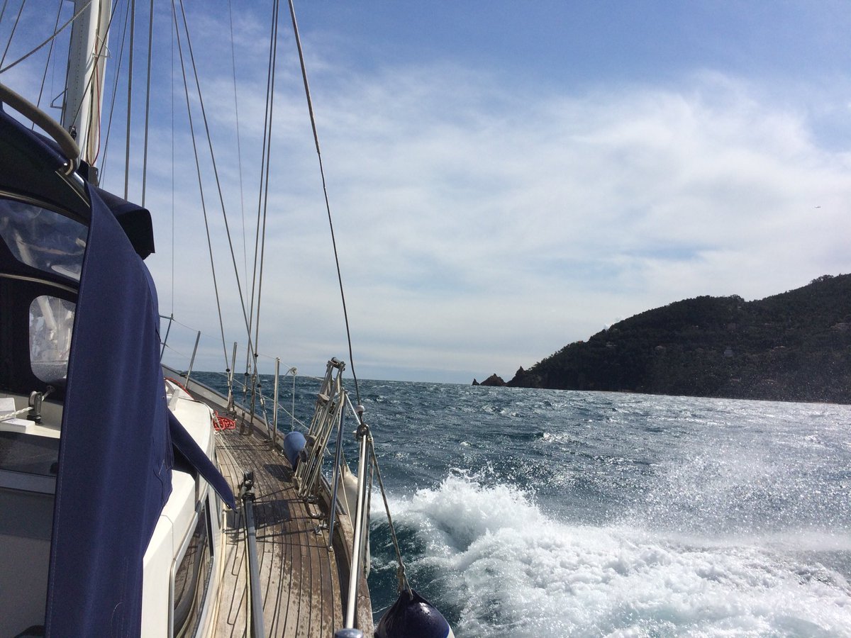 Keuring van een Bowman 48 in het Zuid-Franse Mandelieu bij Cannes.