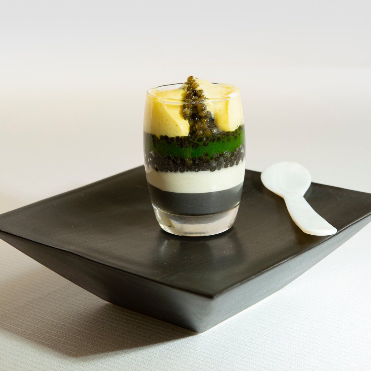 guysavoy's tweet photo. ‘Colours of caviar’ with smoked sabayon - #Restaurant Guy Savoy #Paris #finedining +33 1 43 80 40 61 https://t.co/ogpQ6ZUWdR  #guysavoy #MonnaiedeParis #restaurant #France #food #foodpic #chef #cuisine #michelinstar #gastronomy #happiness https://t.co/cxozGBRgMK