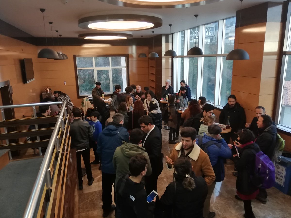 "Göğe Komşu Topraklara Yürümek" projemizin açılışını 25.03.2019 tarihi itibariyle gerçekleştirdik. Temel eğitimdeki öğrencileri kapsayacak faaliyetlerde birlikte hareket etmek için Hopa İlçe Milli Eğitim Müdürlüğüyle ortaklık protokolü imzaladık.
@GSBgenclikproje
<a href="/gencliksporbak/">Gençlik ve Spor Bakanlığı 🇹🇷</a>