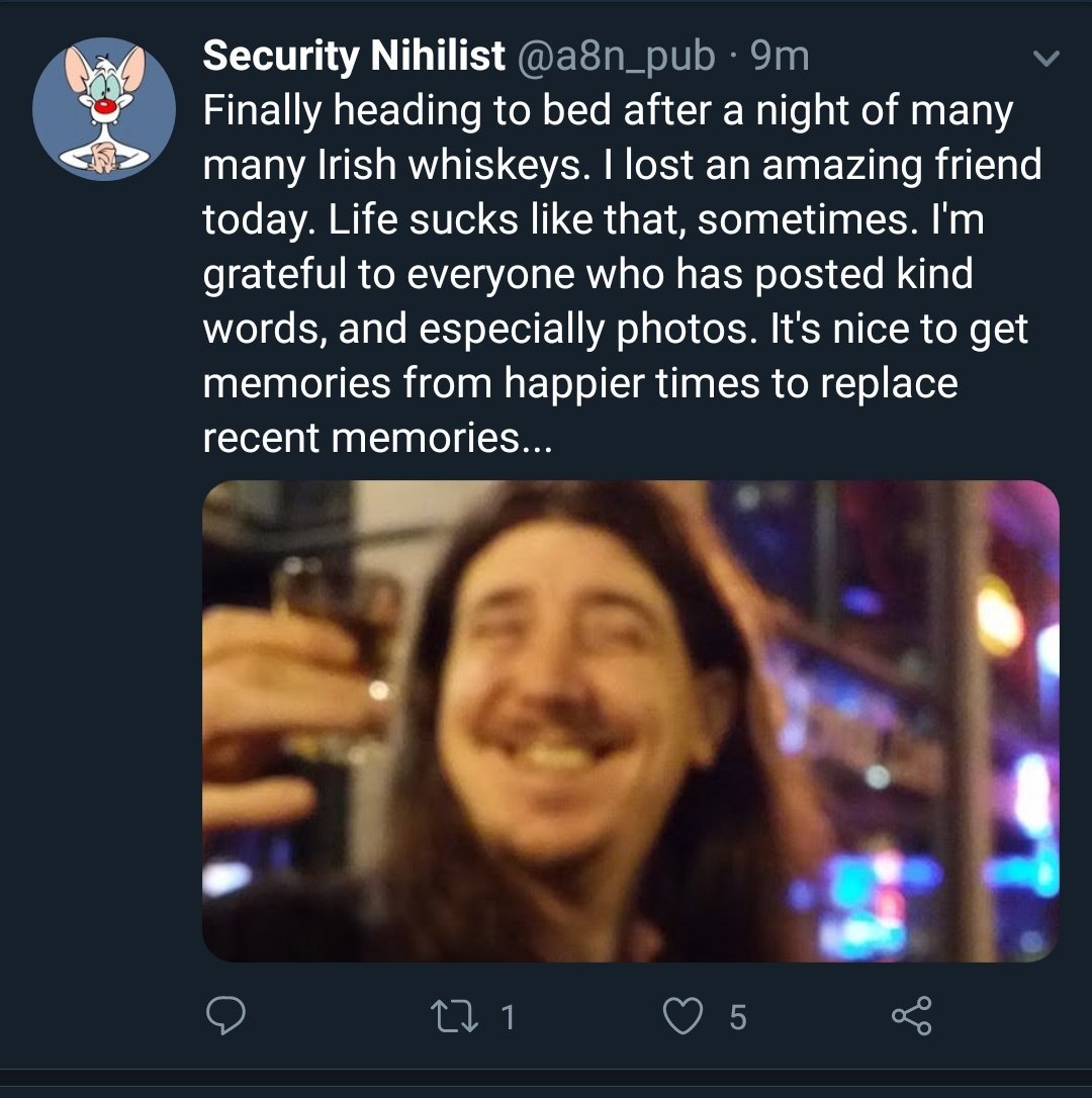 a8n_pub's tweet photo. as a random drunken aside, that's the best photo framing job I've ever seen twitter do... :-)
#RIP #clappymonkey #happy #drunk #whiskey #godimisshim #fuckingbleatingagain https://t.co/iLQtJ5F4x2