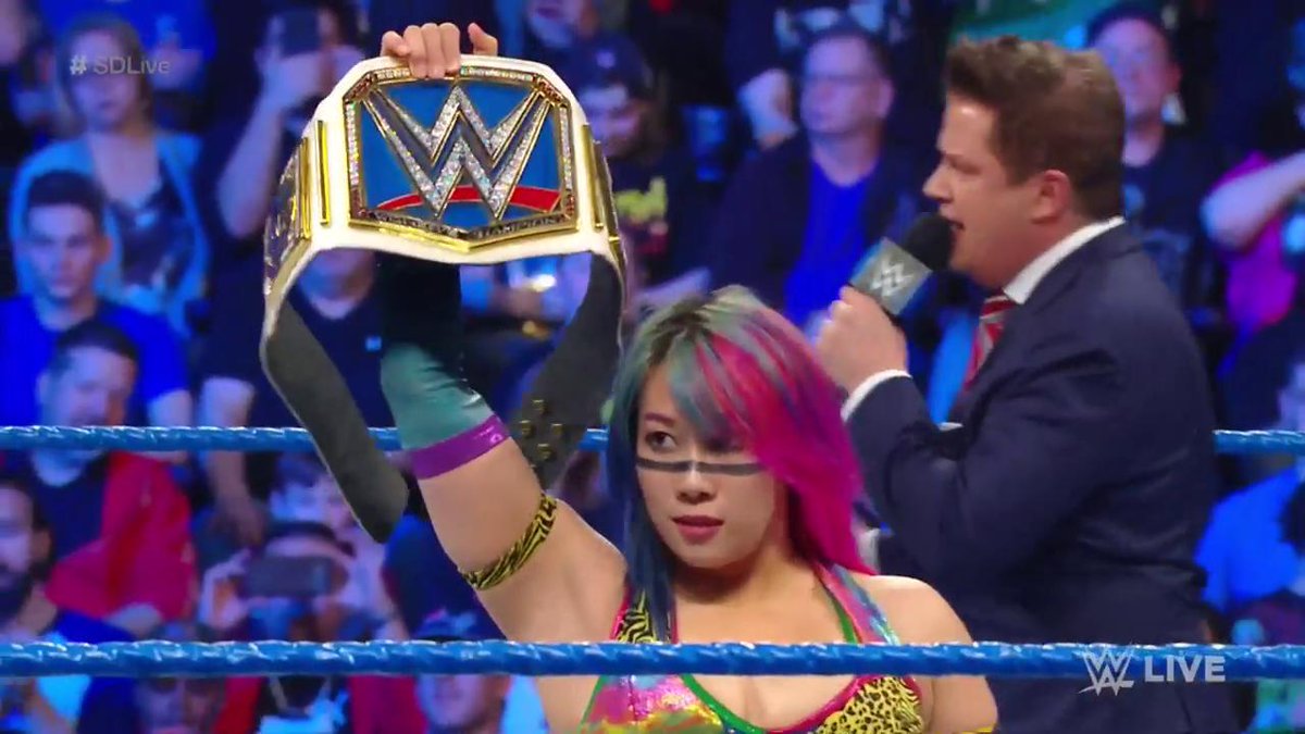 WWE's tweet photo. Ok... so.... THIS is happening! 

In a #WrestleMania rematch, @WWEAsuka defends her #SDLive #WomensChampionship against @MsCharlotteWWE RIGHT NOW! https://t.co/imIhgMM7X3
