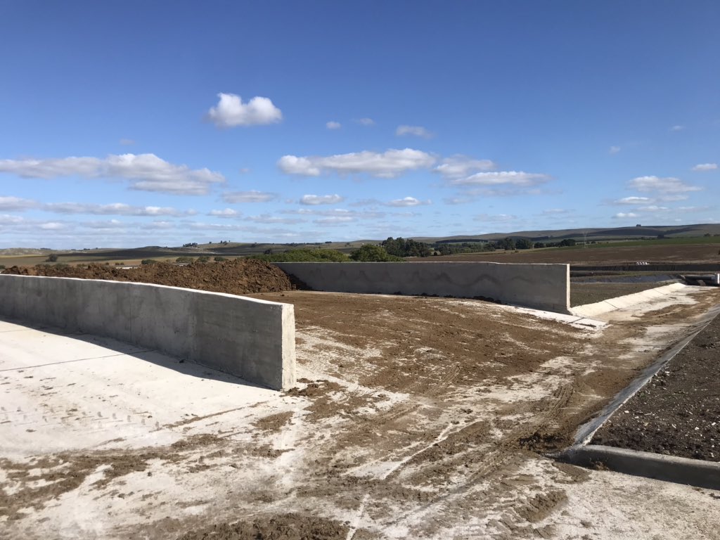 agroassay1's tweet image. Nuestro proyecto de Playa de pre-compóstaje para manejo del estiércol de corrales de feedlot Tandil . #ecoMAN @agroassay