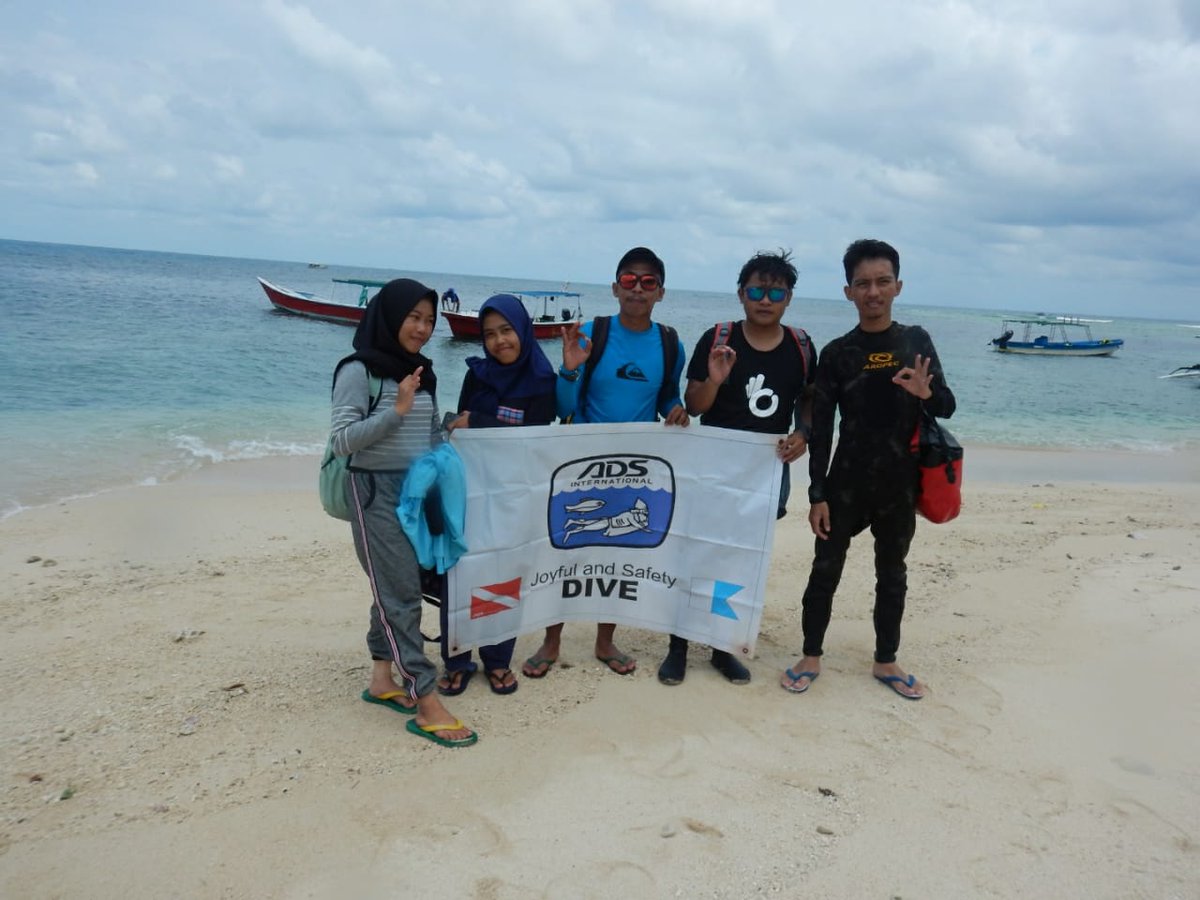 DiDoMei's tweet photo. Samalona island https://t.co/gjy3FzNfF6