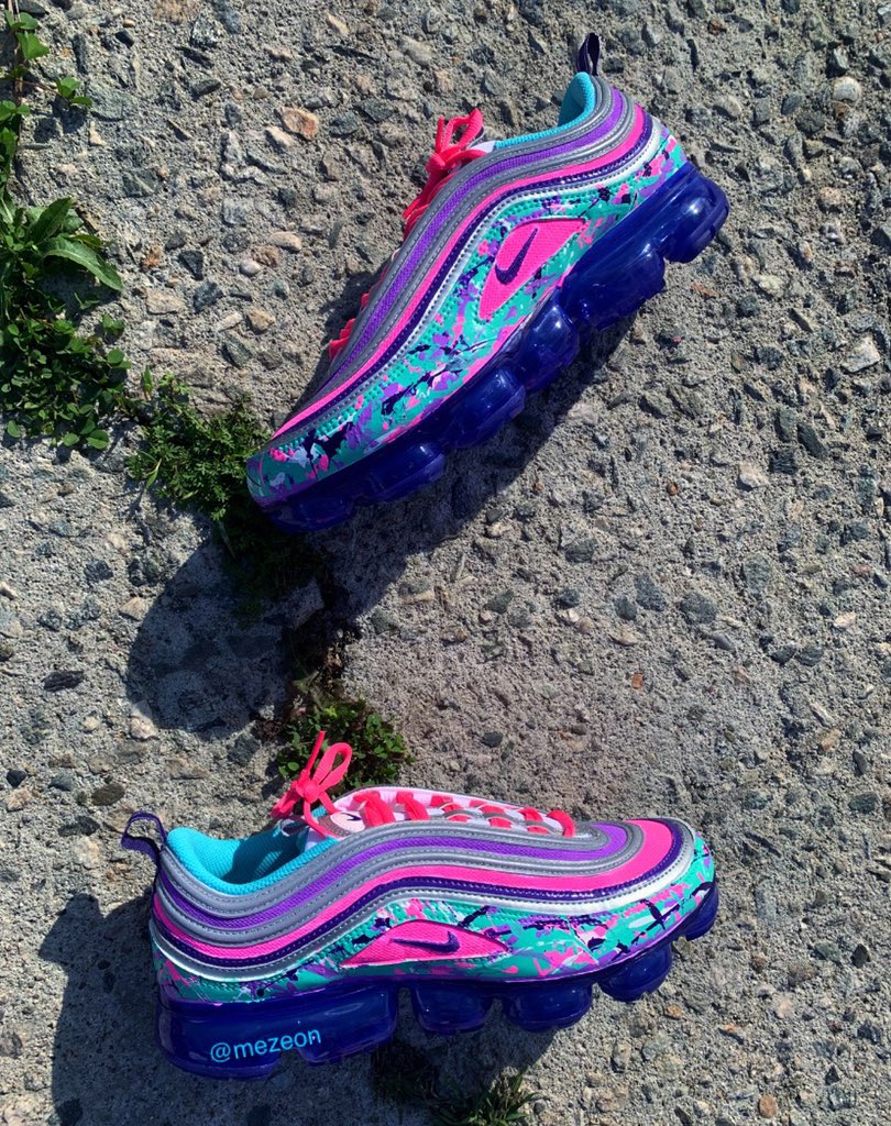 __MEZE's tweet photo. #AirMaxDay https://t.co/xpZrvFwUXw