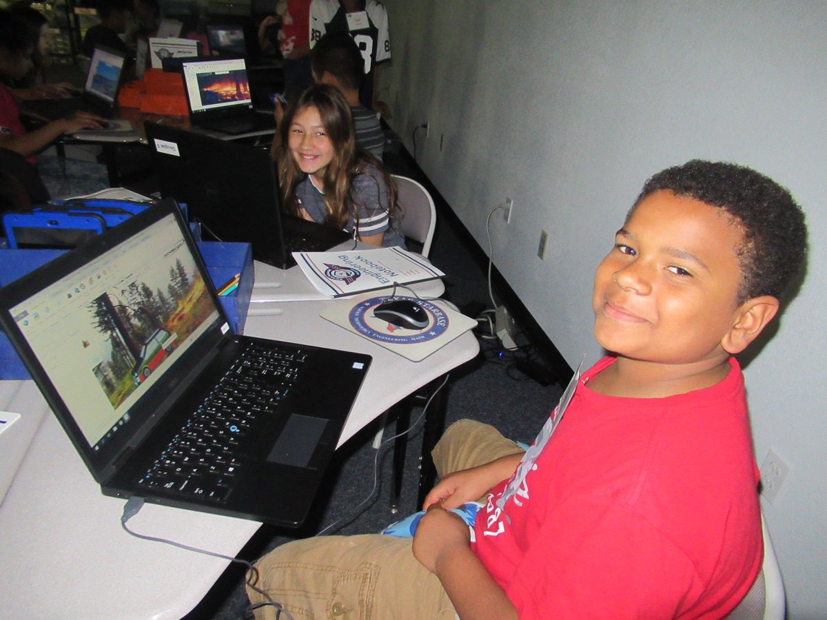 Exploring <a href="/PTC/">PTC</a>   by learning how to manipulate graphics. <a href="/forestnorth/">Forest North Elementary</a> <a href="/FNE_5th/">5thFne</a> #FutureComputerProgrammer