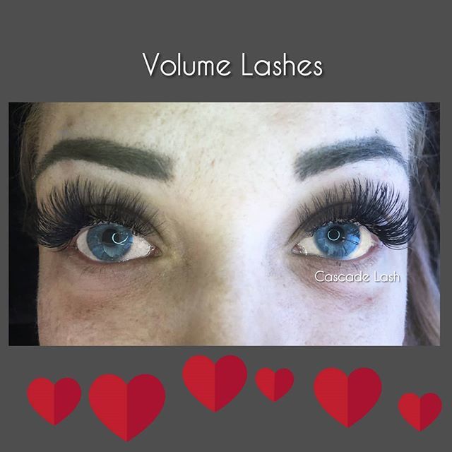 cascadelash's tweet photo. L O O K at these ▪ beautiful ▪ blue eyes! 💎 #volumelashextensions by Mari https://t.co/9EM6B12Zit https://t.co/3EfYweajmP