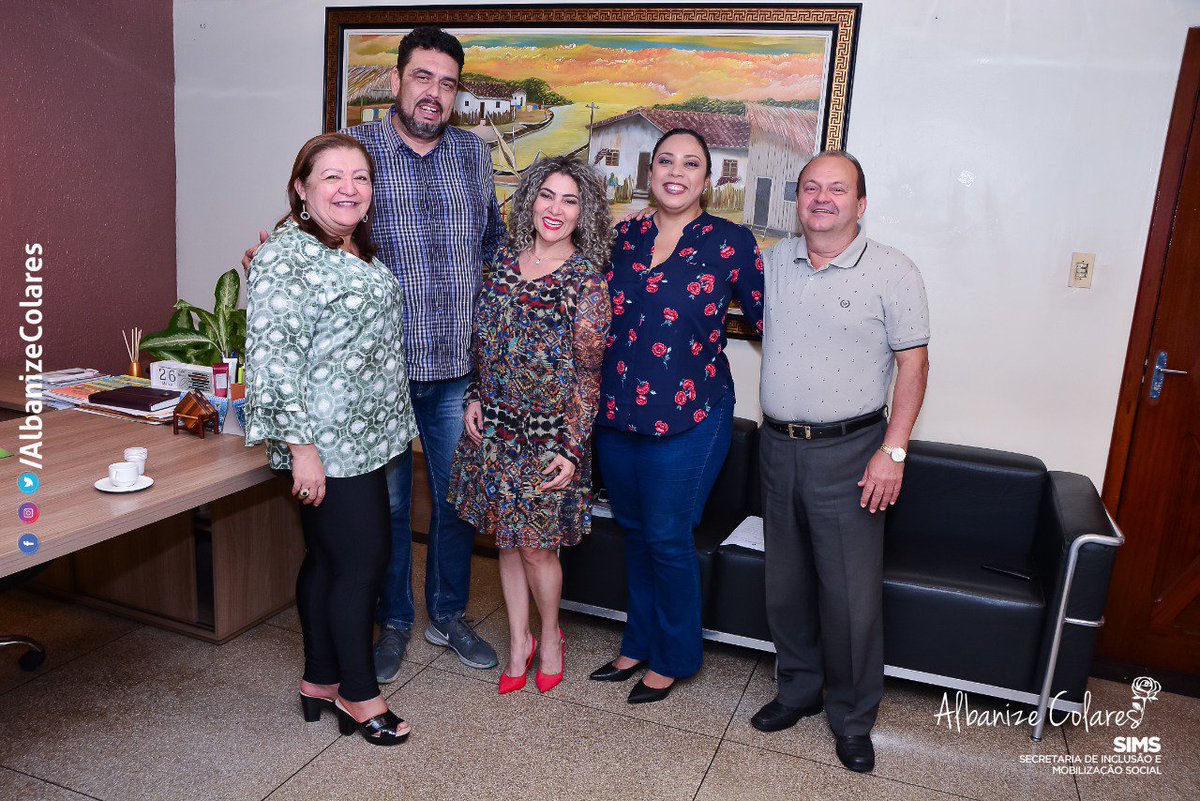 AlbanizeColares's tweet photo. Hoje pela manhã, reunimos na Secretaria de Infraestrutura do Estado-SEINF em que tratamos sobre Programa Habitacionais e o compromisso de avanços de ambas Secretarias em traçar metas importantes objetivando aplacar as desigualdades sociais.
#SIMS #SEINF #SUAS #HABITAÇÃO🏘️ https://t.co/KiiGSTwpNP