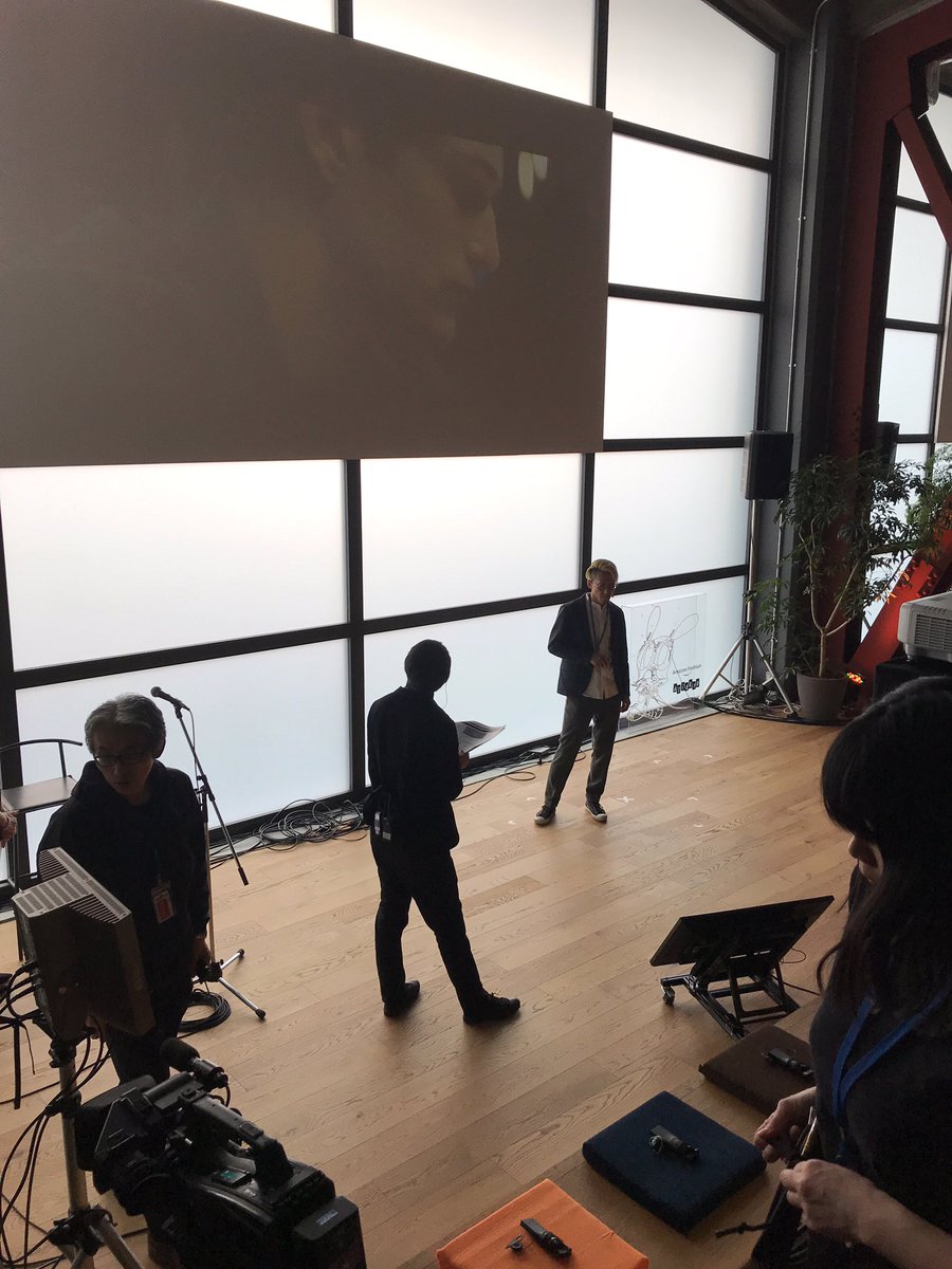 SansanJapan's tweet image. 【イベントに登壇します】
Amazon Fashion Studioにて本日行われる #AWSStartupDay の基調講演に藤倉が登壇します。現在リハーサル中です！ #33tech