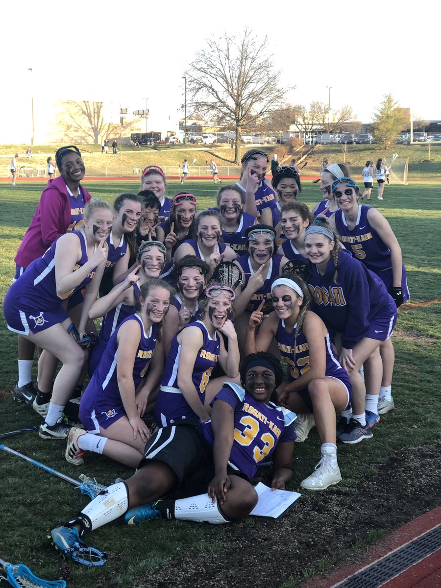 Back to back wins for the Rosati Kain lacrosse team! 💛💜
Varisty 
16-2 
Junior Varsity 
5-0