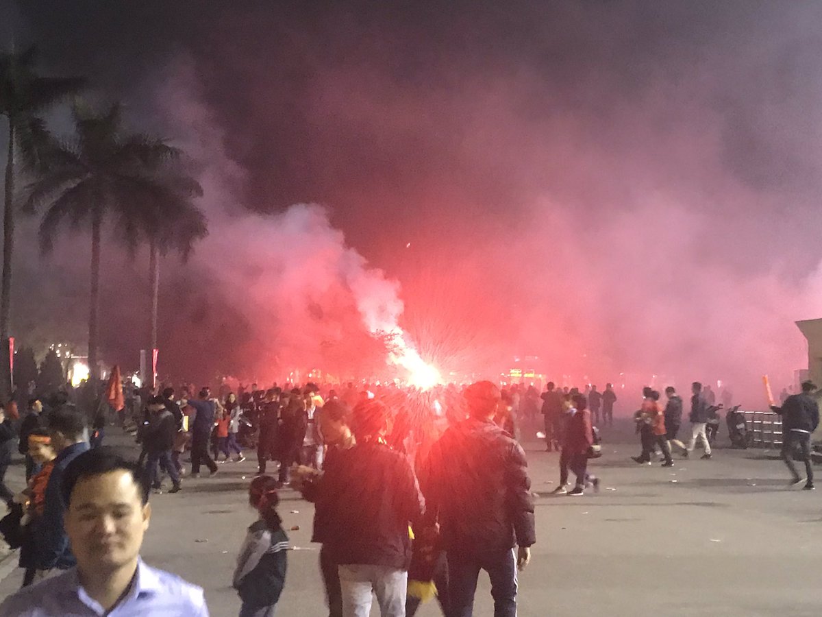 What an  awesome game last night! My first time ever to a football match Vietnam 🇻🇳 4 Thailand 🇹🇭 0
Việt Nam vô địch!!!!!! #AFCU23 #U23Vietnam #AFCU23Vietnam