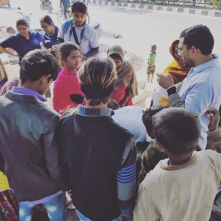 HopeForLostFou1's tweet photo. The hunger for love is much more difficult to remove than the hunger for bread..  ❤️❤️❤️❤️❤️❤️🥰🥰🥰🥰😍😍😍😍

Let's serve Love &amp; Humanity 
#HFLFOUNDATION https://t.co/kv2VqL2bM7