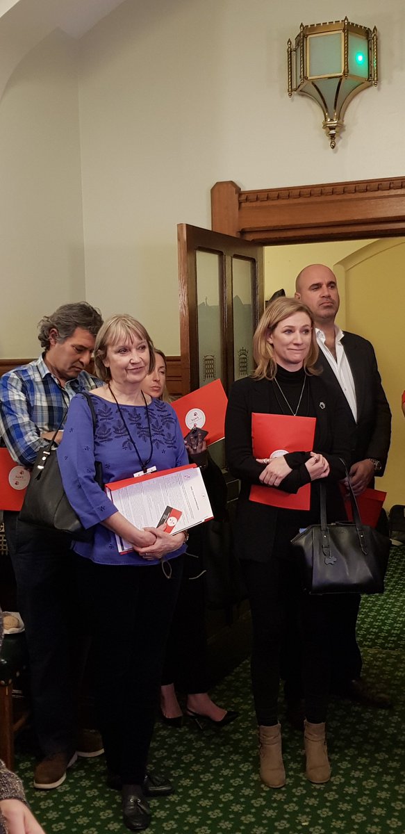 PAWSLAWUK's tweet photo. TY #CarolineYates @themayhew for attending our @HouseofCommons launch! 🙏🐾🌱 Follow, like, share &amp; write to your MP to support #pawslawuk #StopAnimalCruelty #Royal #vegan #pets #dogs #cats #dogsoftwitter #catsoftwitter #LucysLaw  #cagedhens #banliveexports #foiegras #handsoff https://t.co/B13A8d3Z3X