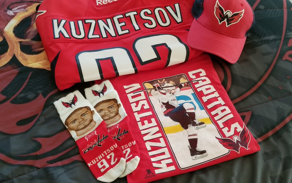 JustCapsTweets's tweet photo. Read for KUZY BOBBLEHEAD NIGHT! #ALLCAPS #Kuznetshirts #Kuznetsocks #FlyKuzyFly #CapsCanes #ALLtheJerks #KuzyMagic #TheBirdIsTheWord 🦅 https://t.co/E7djTL8eyz