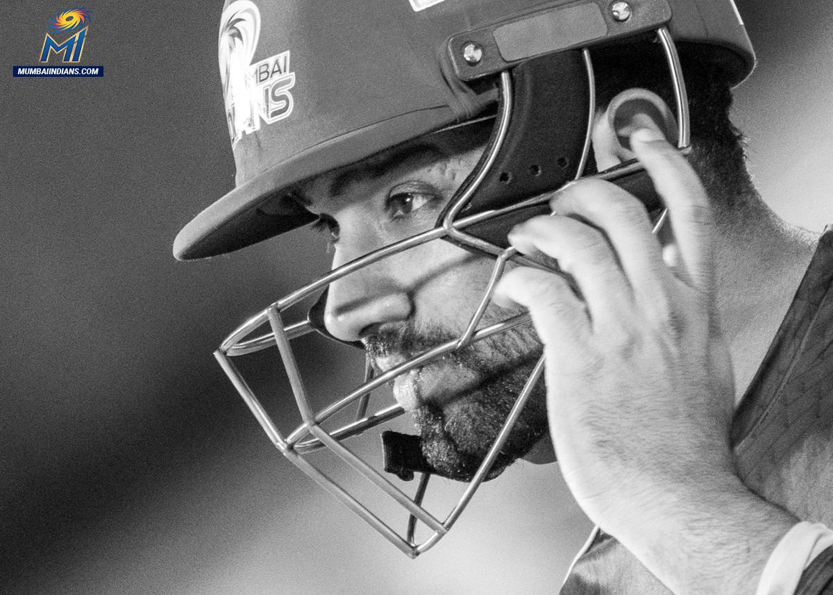 mipaltan's tweet photo. 👀🎯🔥

#CricketMeriJaan #MumbaiIndians @ImRo45 https://t.co/zd5E7uAmZv
