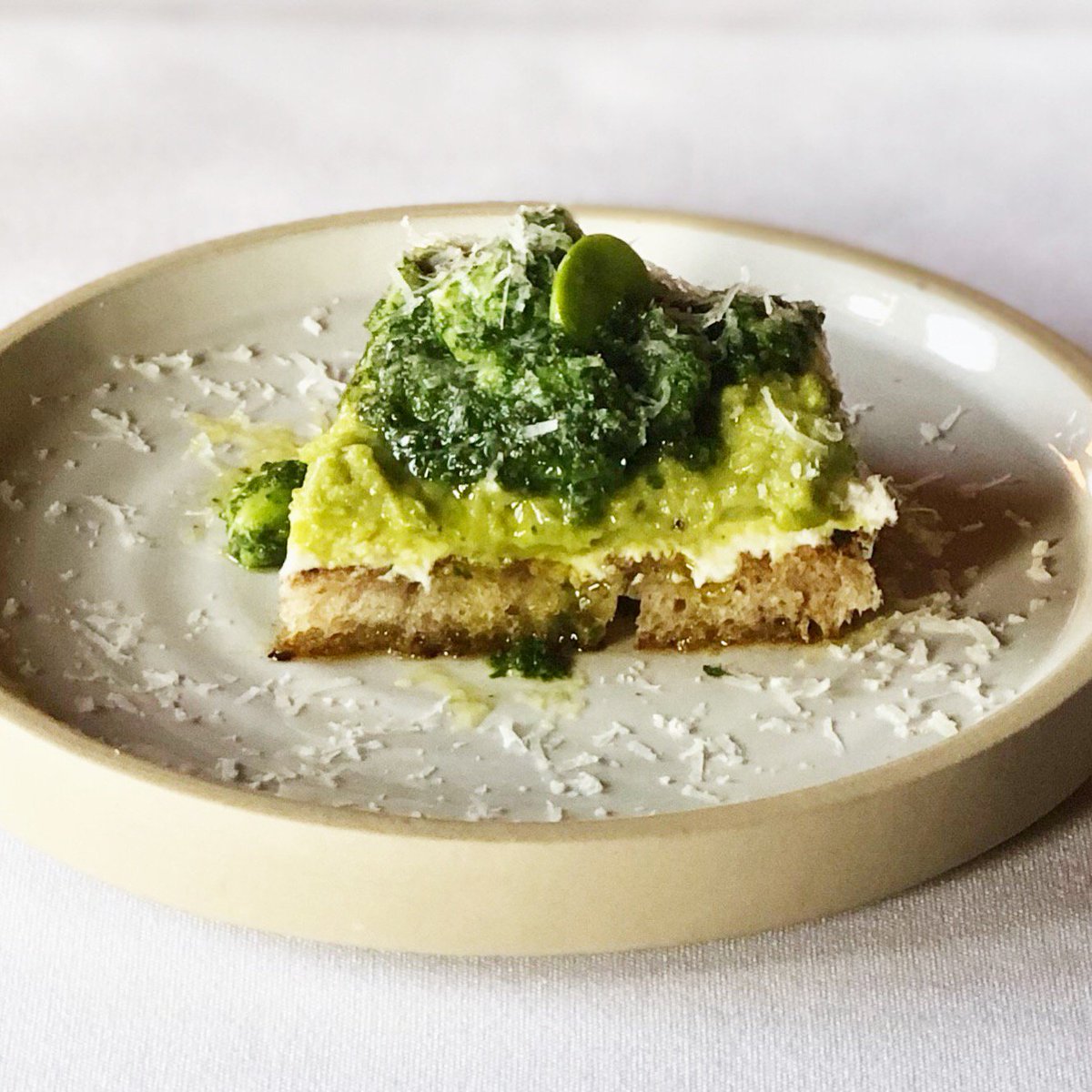 larderbakingco's tweet photo. Sunday Supper @LucquesLA #LookslikeSpring #lucques #larderbakingco @SuzanneGoin @styneonwine https://t.co/gNG2kjfjJl