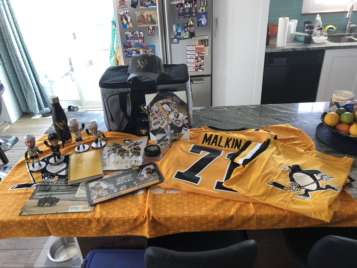 C_Dog44's tweet photo. Thanks so much @pensfoundation Malkin signed jersey, Lemieux signed puck @penguins #thirdyearforme #countmeinnextyear https://t.co/XNEom8H7hB