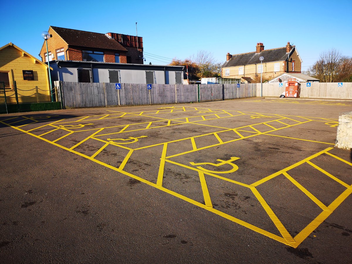 couttsroadmark's tweet photo. Refresh work carried out at @PoplarsGC on behalf of Farrow Civil Engineering 👍🏻
#roadmarking #linepainting https://t.co/eHN0FgJUv7
