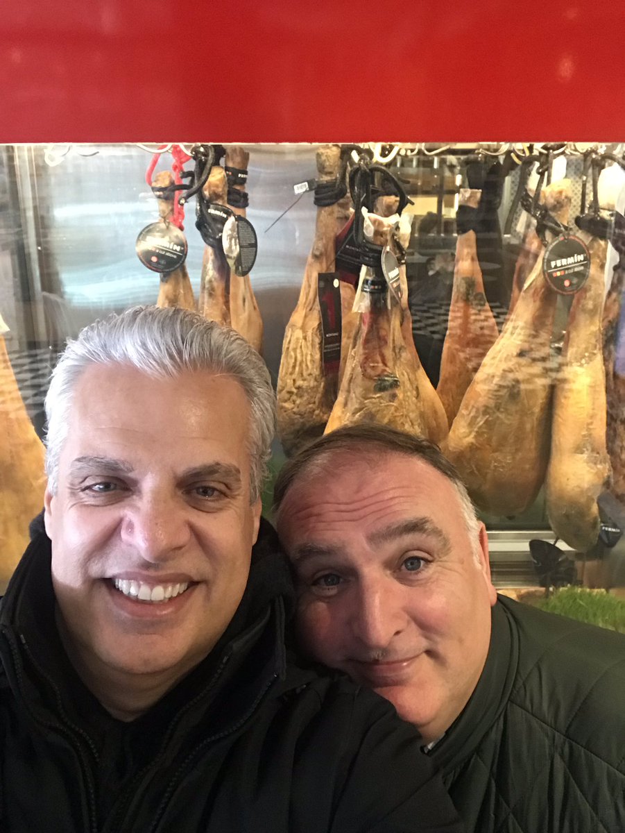 ericripert's tweet photo. Fantastic private tour @little_spain in @_HudsonYardsNYC w Great Friend : THE ONE AND ONLY Genius Chef and International Hero @chefjoseandres The place is AMAZING!!! Congratulations Jose and Team😍💫 https://t.co/DOk5HuXl70