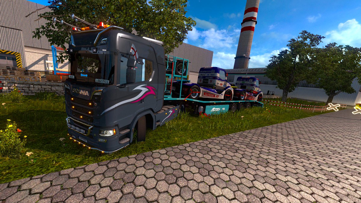 LegacyGamingSA's tweet photo. Departing to #Bratislava  🛣️ with the #OneTruckFamily Event with @SCSsoftware and @FIA_ETRC. Such an awesome event with the community!! 🚛🚛 https://t.co/sXJfBViokj