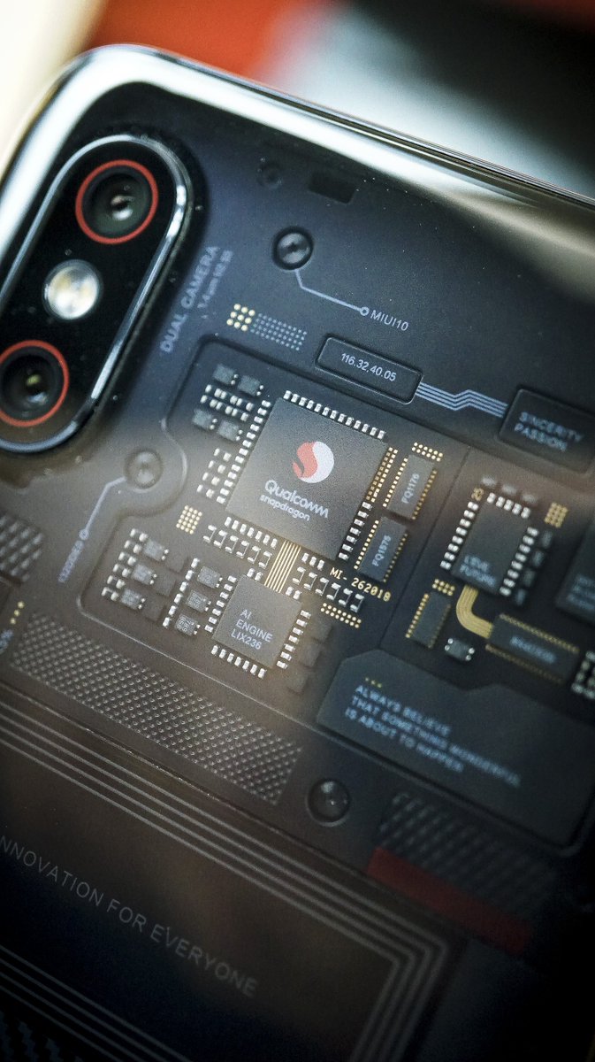 Carlos_Vassan's tweet photo. Oigan, yo sé que ya esta el Xiaomi Mi 9 y que tiene su versión Explorer, pero...

Me encontré el #Mi8ExplorerEdition en un precio MUY BAJO

$9,000 pesos es casi una ganga no?

https://t.co/TGy1rXK8iX https://t.co/vyz9SeuxyB