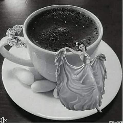 اياك وحب امرأه تعشق القهوه .فهي تعلم ان لذه القهوه تكمن في غليها ..ستتركك تغلي علي مهل لتصبح الذ !