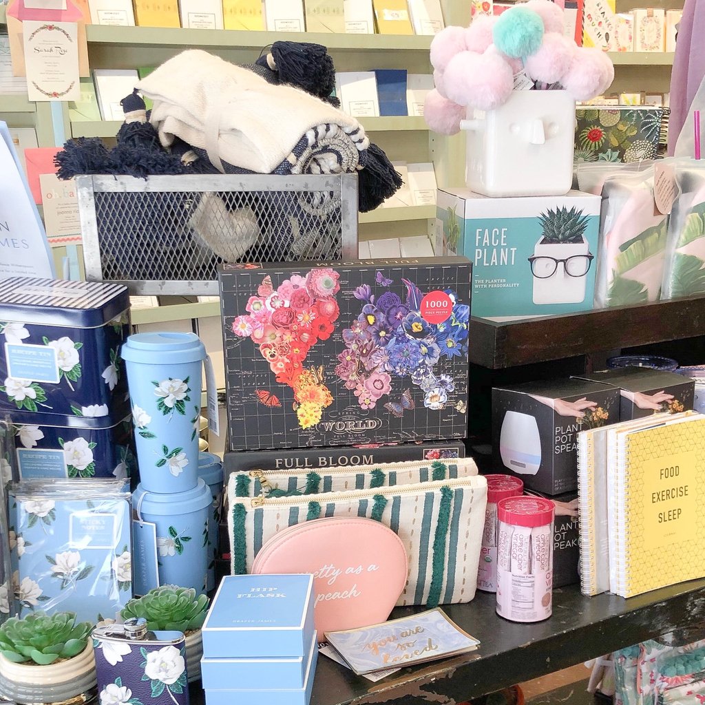 wendygoldstudio's tweet image. SPOTTED! 👀 Our Spring Full Bloom puzzle at @papersource! Drop a 🧩 below if you&apos;re a puzzle lover!⁣⁣ #PuzzleMap

Shop our puzzles here: bit.ly/morethanjustma…