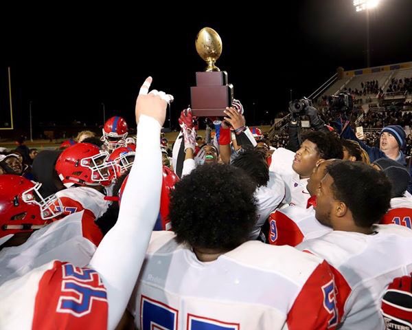 seanlove's tweet photo. Man ... Iβm itching for ANOTHER winter photo shoot!!! π π
#JMBears #RelentlessPursuit #GoldBall https://t.co/s6U9amGEM9
