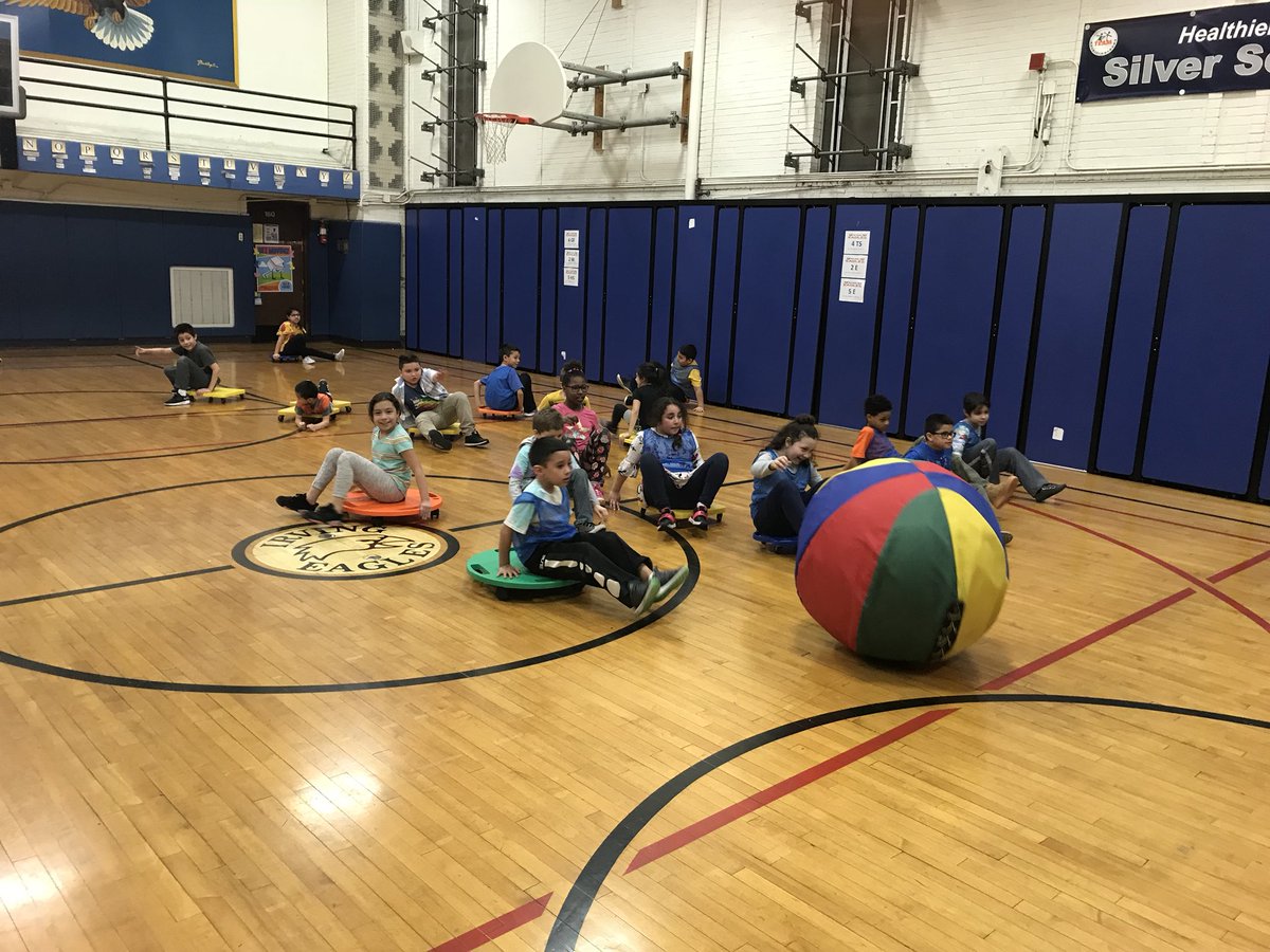 IrvingBerwynPE's tweet photo. Students were having a blast today playing the game “Scooter Soccer”! Teamwork and lower body strength were put to the test! #fitness #soccer #physed #wellness #health #healthy #fit #PhysicalEducation #soccer https://t.co/bDaPZCMiGn
