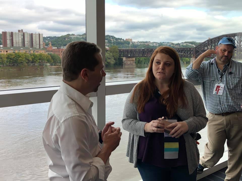 Chelsea37078931's tweet photo. @kmciltr1 Meeting and chatting with @emcrit Scott Weingart at @ENAorg  #EN18 https://t.co/ufFwQyU6sZ