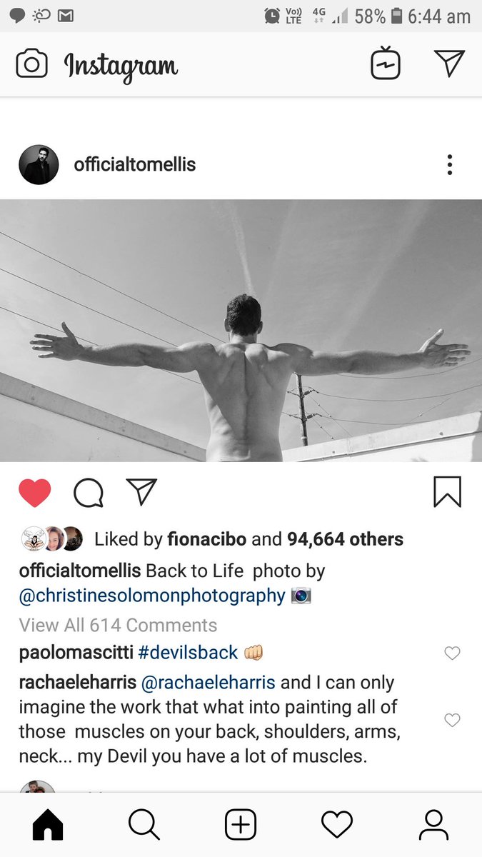 debbbrindley's tweet photo. Out the door for Wednesday. Remember to be nice to each other β€β€#LuciferOnNetflix #TheDevilsBack πβ€β€ https://t.co/8qEHDR7LrB