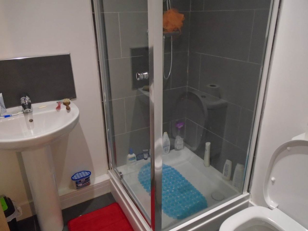 Cardiff Student Letting tweet media