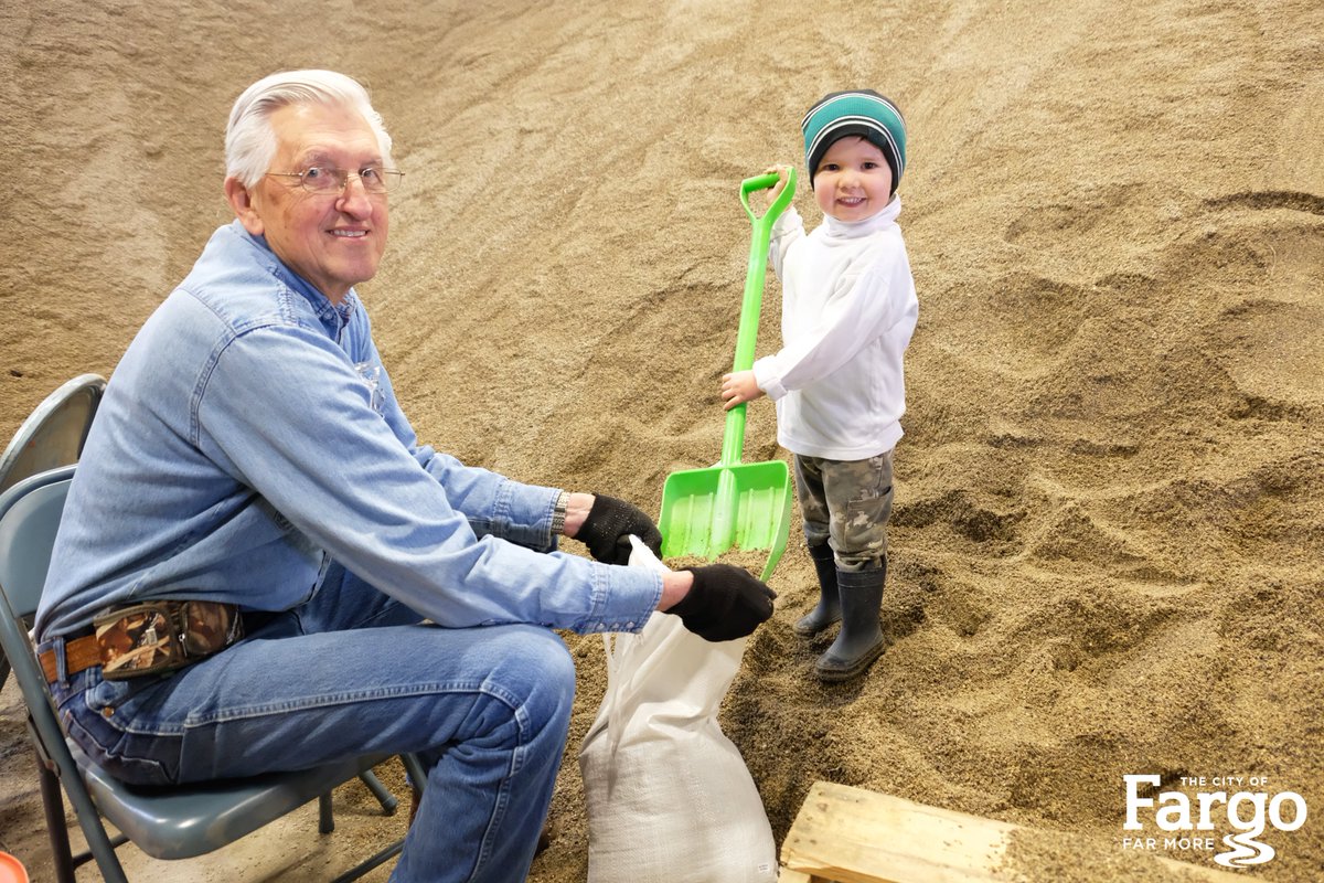 The Spirit of #Fargo? It's strong!  Working as a team, Fargo residents Don (80 yrs old) &amp; Ander (3 yrs old) inspired our volunteers and represent the determination of this community. Fargo Sandbag Central is in full operation; volunteer at FargoND.gov/FloodVolunteers. #FargoFlood2019