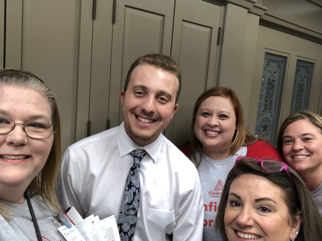 Shellene273's tweet photo. @KinderCareGR We had a great day advocating for QUALITY early childhood education in Texas. What a great opportunity to meet with our representatives (and/or staffers) to make our voice heard on behalf of our children and teachers. @Bekka68 @princessmary71_ @ChrystalWilkey https://t.co/YNP33gzFbs
