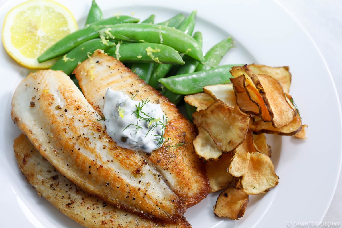 snapyoursupper's tweet photo. pan roasted tilapia with caper dill sauce and crispy sunchoke chips https://t.co/tsDc1x6mD3 #snapyoursupper #30MinuteMeals #twitterfood #RecipeOfTheDay #foodblogger #HealthyFood https://t.co/5uW3xSG0Tw