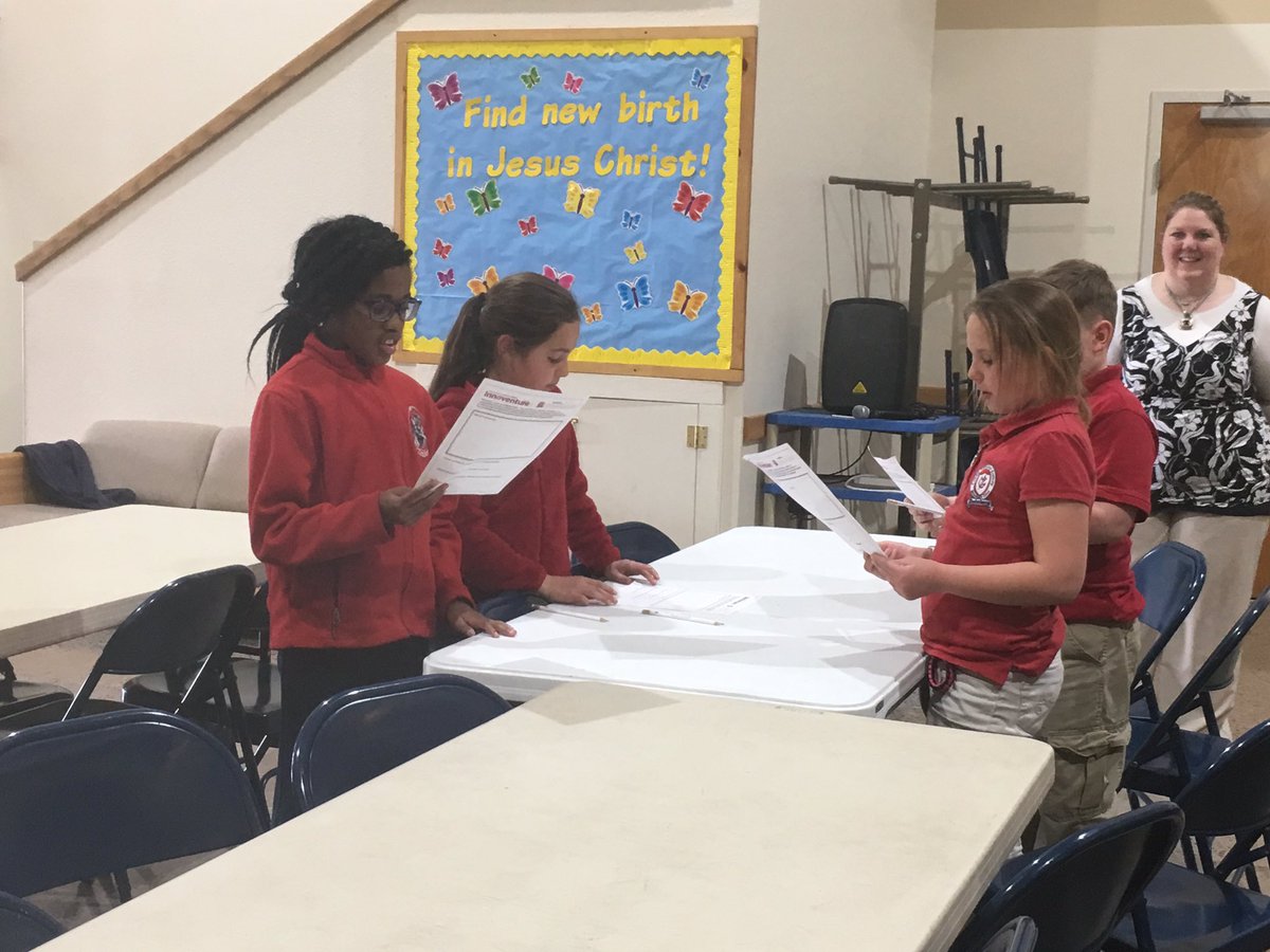 innoventurenmsu's tweet photo. Teams at Calvary Christian Academy presenting their product ideas from our Innoventure Jr workshop today! #InnoventureJr #ArrowheadCenter #nmsu https://t.co/dpYMXeEOBm