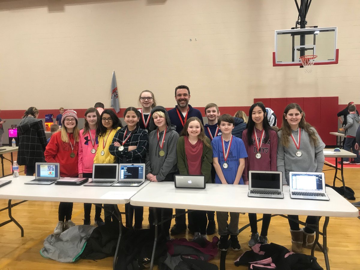 MrHicksFPCS's tweet photo. Innovation Showcase is in full swing! Kindness matters, folks, and these young ones get it! @FPSchools #Innovationshowcase #KindnessMatters #kindnesssaveslives #treatothersthewayyouwanttobetreated https://t.co/6VOM3Pg8VF