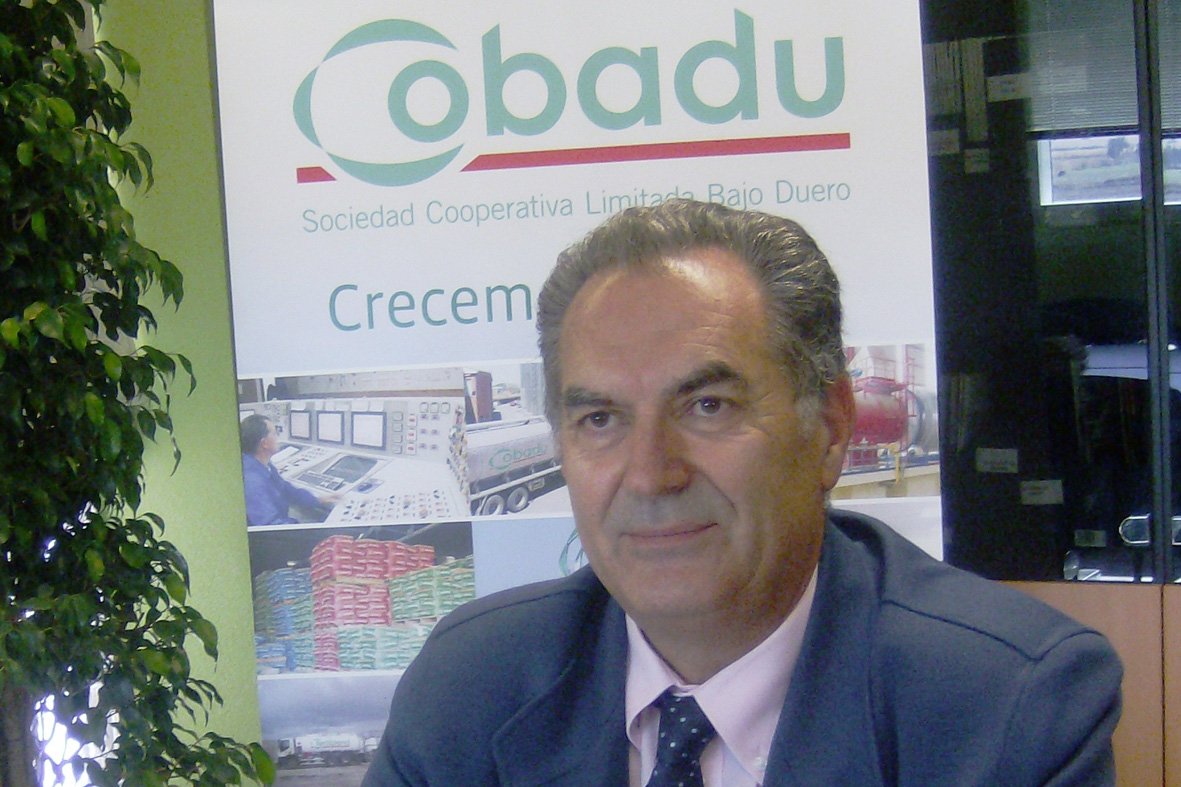 cyleconomica's tweet photo. 📸 Nuestra imagen del día: El mejor directivo de #CyL #MejorDirectivoCyL19 @AurenBlc @amriglobal @canteraleonardo @IBERAVAL @PedroPisonero #HydroBuilding @nortecastilla @Todo_Embalaje #Prosol @AENOR @mobilelean @Bankinter @sothis @amriglobal https://t.co/nkIGswVIxo https://t.co/gan4xfKd7t