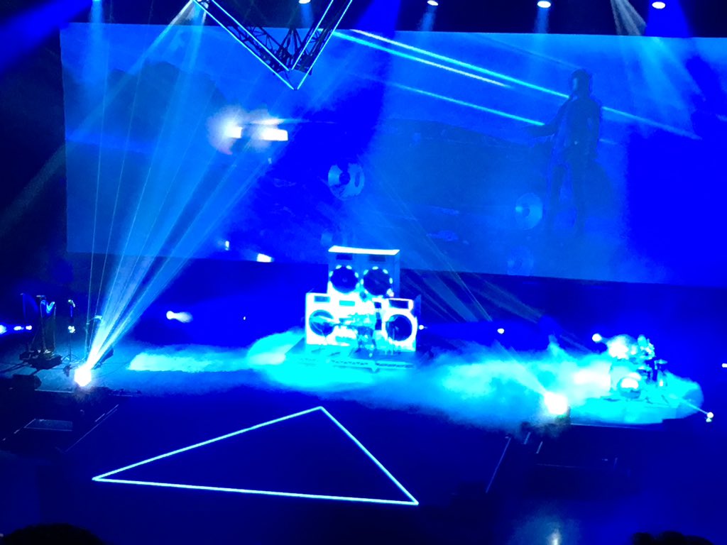 Docvpb's tweet image. Love ❤️ this 80’s style..... #SMACC