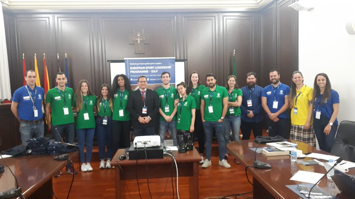 Project_ESLP's tweet photo. 3er Workshop de @Project_ESLP para evaluar el desarrollo de las actividades de nuestros líderes deportivos y ofrecerles una formación específica para su inserción laboral. Una gran jornada de trabajo de la que han surgido ideas muy interesantes @UCAM_CAFD https://t.co/zGpUPPu0o8