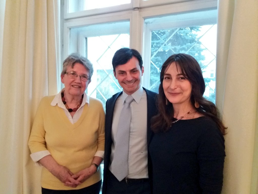 italyinbih's tweet photo. Arh.Juraj Neidhardt projektovao zgradu Parlamenta #BiH u svojoj kući,koja je sada rezidencija Italije.Njegova kćerka Tatjana, umjetnica,posjetila ju.
Uvijek dobrodošla!
Arch.#Neidhardt designed the BiH Parliament in his house,now 🇮🇹 residence.Welcome to her daughter #Tatjana! https://t.co/DhePv06PLI
