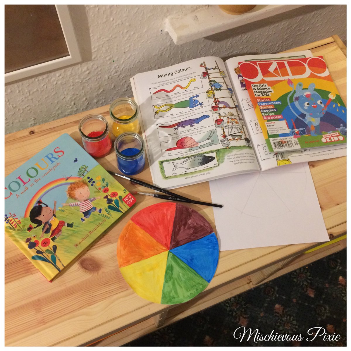 MissPixieUK's tweet photo. This mornings fun! The little Imp wanted to know what a colour wheel was so I set up a little something for them to do 🌈 #mischievouspixie #learningthroughplay #learningisfun #homeeducationuk https://t.co/itLgS6kyhg