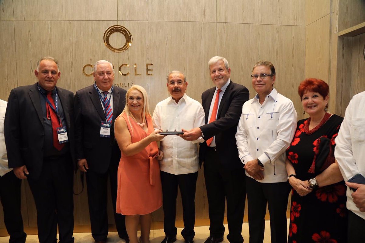 GobiernoDanilo's tweet photo. Además se hizo el lanzamiento en el país del club de vacaciones de lujo “Circle By Melíá”, que usará las instalaciones del The Grand Reserve.

Fortalecen la marca y destino, y representan la gama más alta de la modalidad todo incluido y el más elevado estándar en resorts en RD. https://t.co/bth7lvcBLv