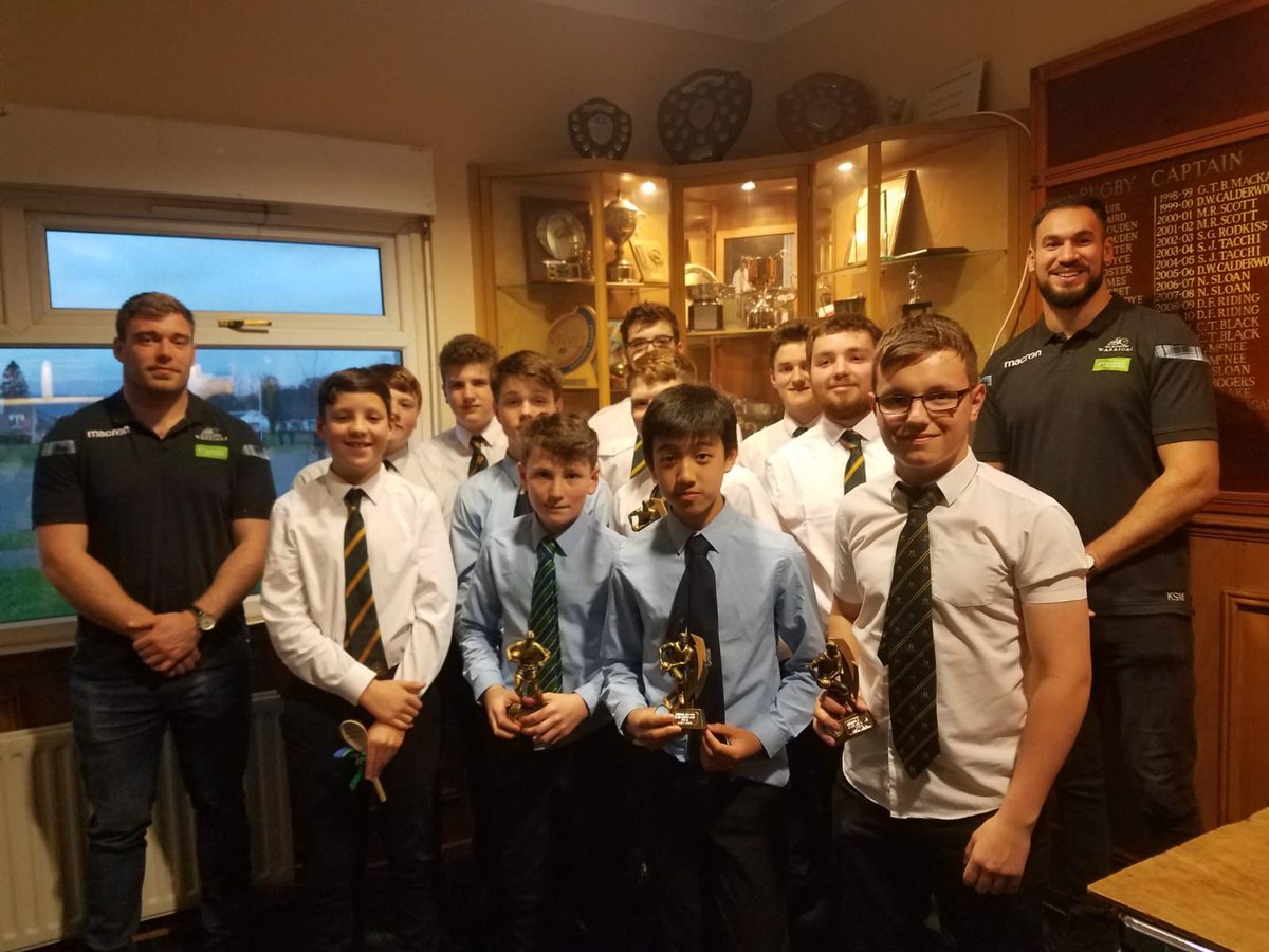 Thanks to <a href="/alexallan10/">Alex Allan</a> &amp; <a href="/kiran_mcdonald/">Kiran McDonald</a> for presenting at <a href="/BurghYouthRugby/">HYRC</a> &amp; <a href="/LomondRugby/">Lomond & Helensburgh</a> Awards Dinner tonight. <a href="/GlasgowWarriors/">Glasgow Warriors</a> <a href="/JenMiller_Rugby/">Jen Miller</a> <a href="/Scotlandteam/">Scottish Rugby</a>