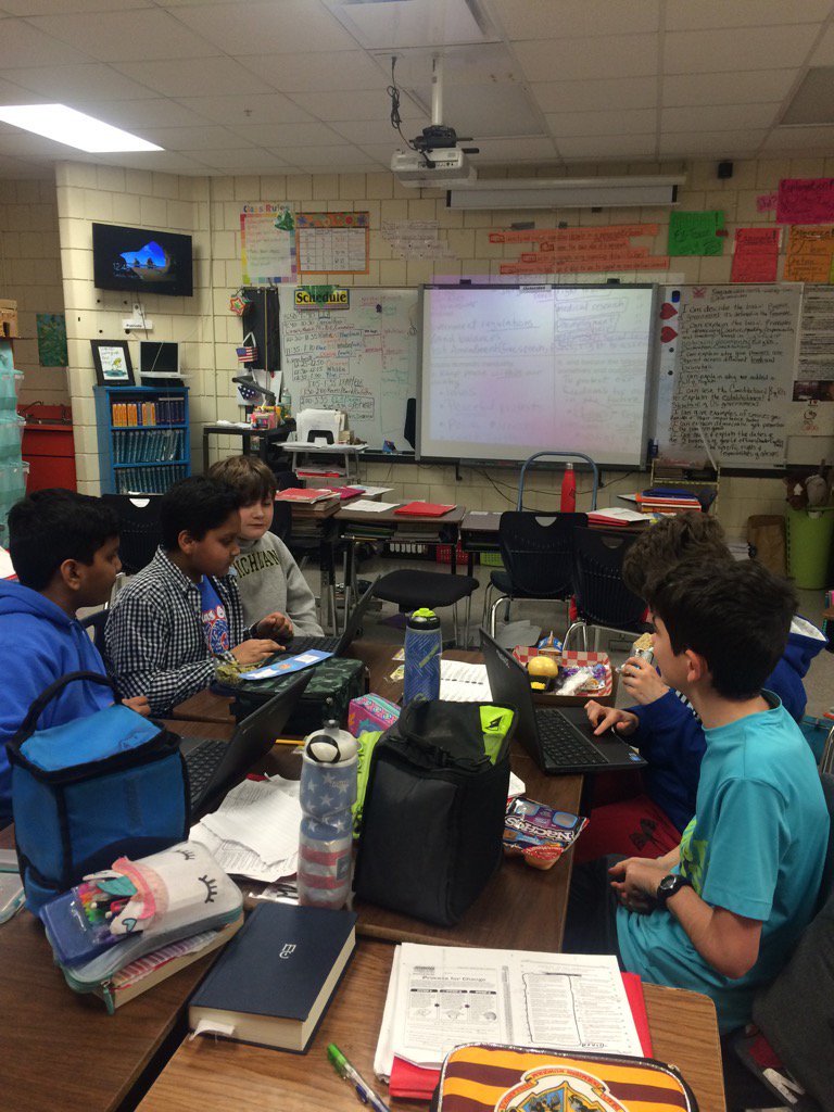 lowemrsdickey's tweet photo. When you're teaching government and your students ask to take working lunch to create their own government!!! https://t.co/aHU1JXXBkP