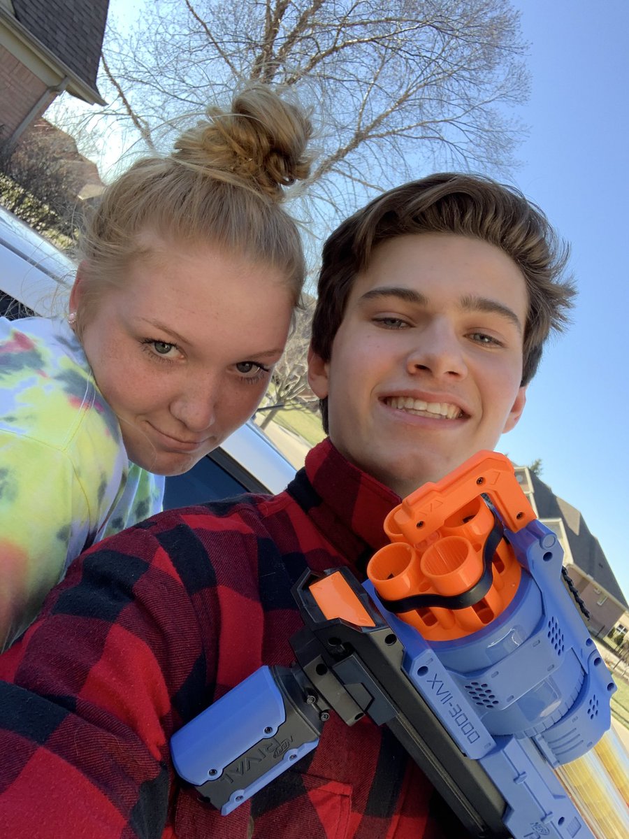 MillerTime_34_'s tweet photo. First blood against chicks w/ sticks for Ferda Boys Kill confirmed @bfhsnerfwar https://t.co/8pnyhYYnV9