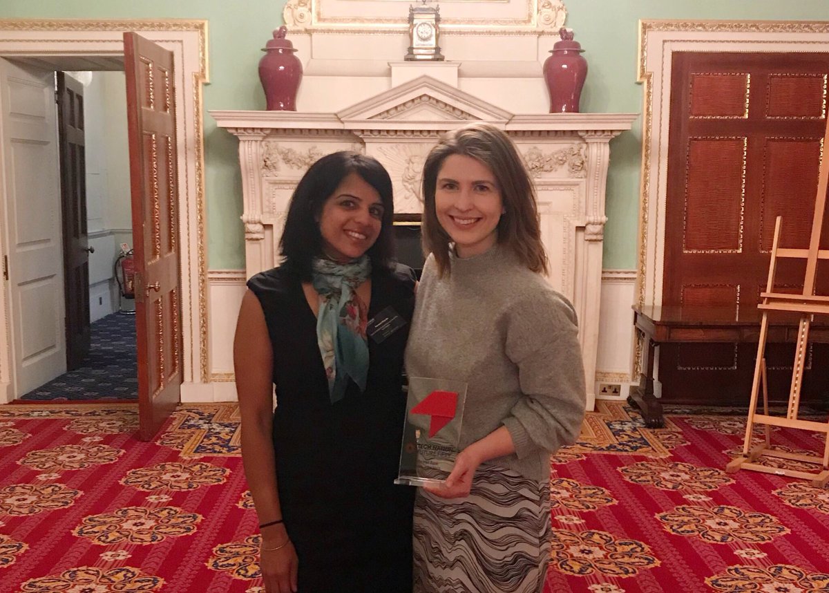 Delighted to receive our graduating #FutureFifty trophy from <a href="/TechNation/">Tech Nation</a> this evening. <a href="/ReceiptBank/">RB</a> have loved being part of this cohort of high-growth late stage companies.

Thank you <a href="/ParveenD/">Parveen Dhanda</a> to you &amp; your team for putting together such an inspiring &amp; purposeful program! 🚀