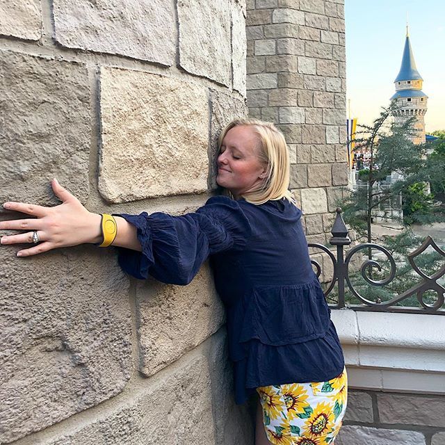 TheBrookharts's tweet photo. Hugging the castle used to be a vacation tradition for me! We’d love to start seeing your #hugthecastle photos! The next time you can, take a photo doing the same and please tag us in it. #cinderellacastle #magickingdon #floridasunset #mainstreetusa #dailyvlog #nosmallcreator https://t.co/pjRj0BxKMU