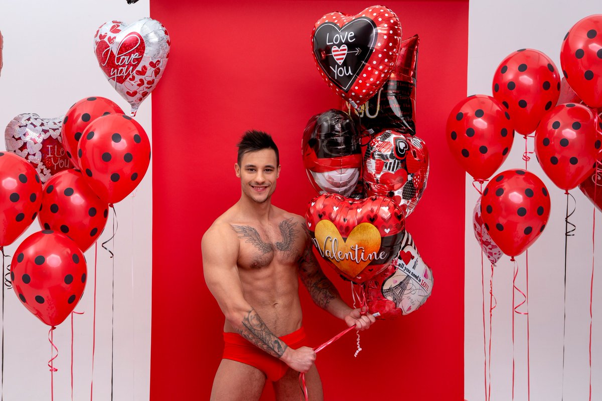 ayocooperdia's tweet photo. #HappyValentinesDay everybody! https://t.co/0d9ecPsBFg