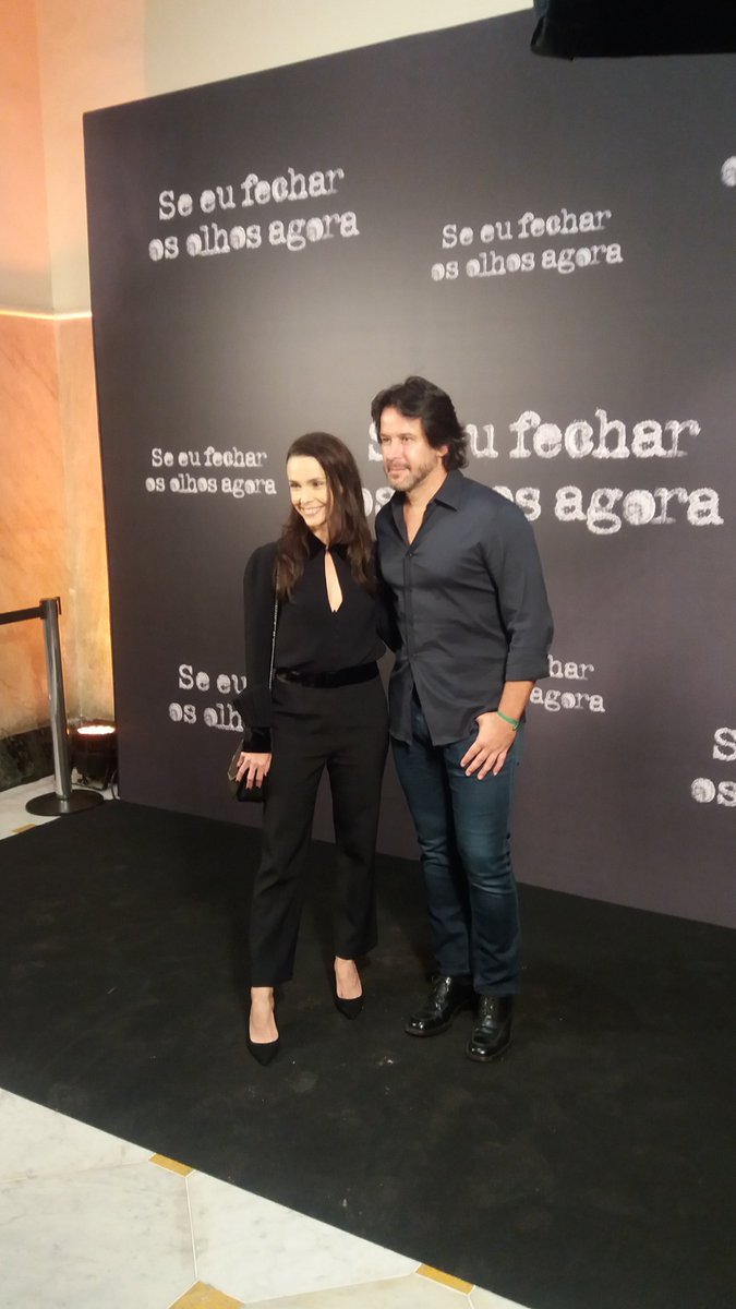 editorarecord's tweet photo. @edney27 @RedeGlobo Além do Antonio Fagundes, também tem Débora Falabela e Murilo Benício. Eles são vida aos personagens do livro de @Edney27
#SeEuFecharOsOlhosAgora
#EdneySilvestre #EdRecord https://t.co/7IzYB1sgrU