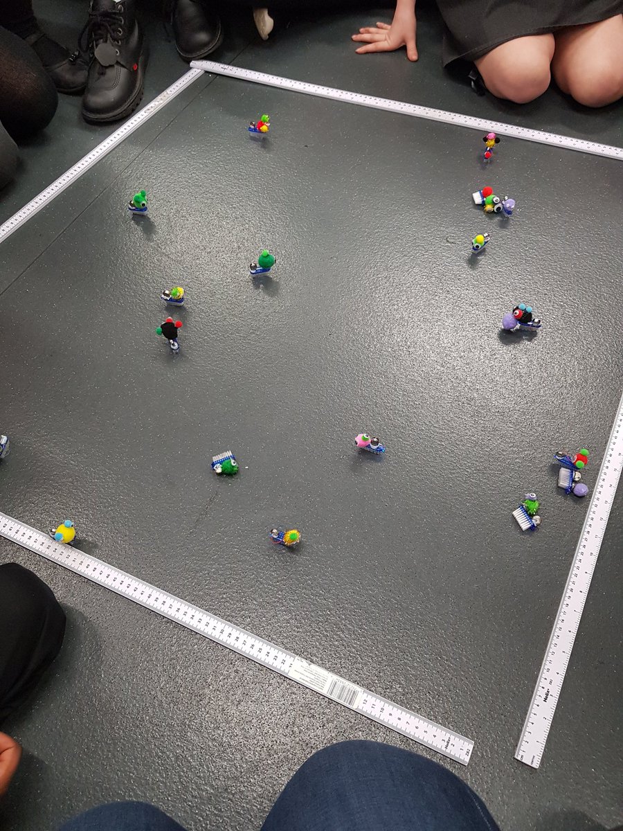 thepange24's tweet photo. Today's STEM CLUB at Dagenham Park C Of E School! @BeamCountyPS @Endacott86 Leys Primary . #Brushbots @GeolFalcone your a star @Gratnells #Whatsinmytray @STEMclubs https://t.co/jg9Qmh8VR2